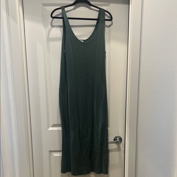 Old Navy Dresses & Skirts - Women’s Sleeveless Tank Dress - Dark Green